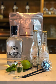 NOIR Gin & Tonic Zak